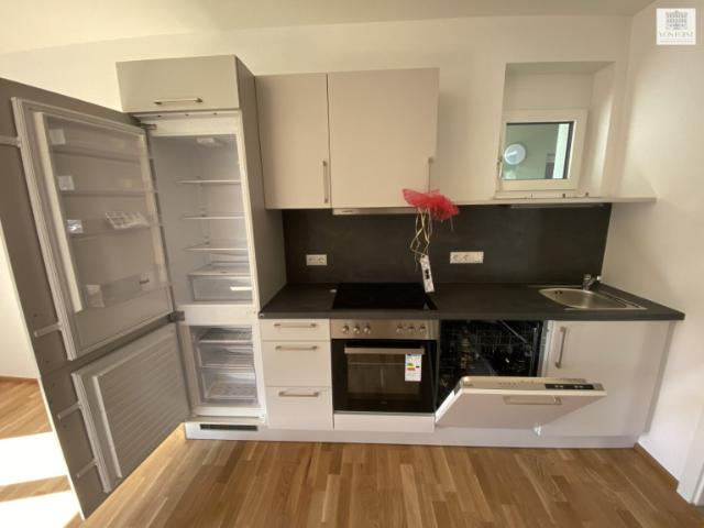 Wohnung kaufen in Höf, Weinitzen
