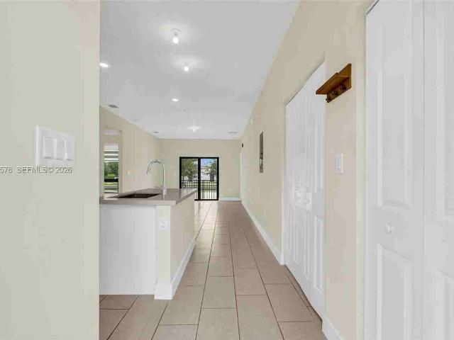 Apartment for rent in Doral, Florida