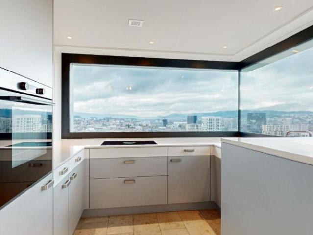 Apartment mieten in Einigen, Zürich