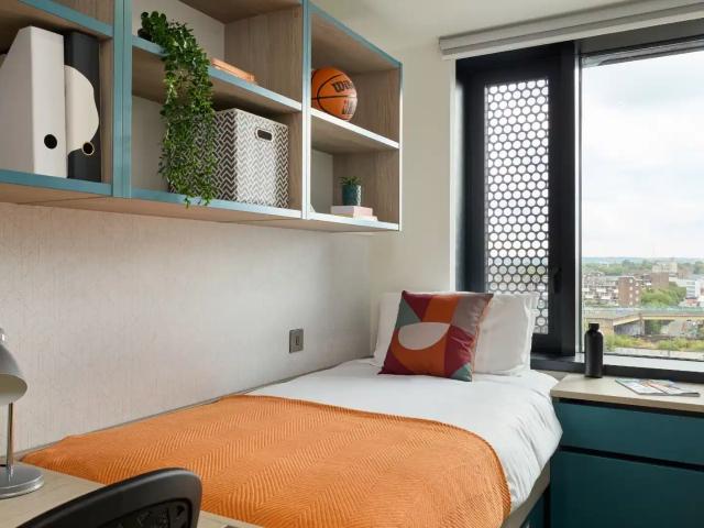 Apartment for rent in Nine Elms, Greater London