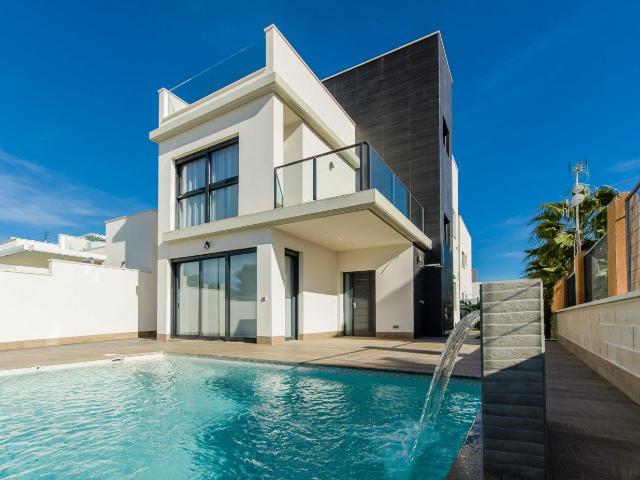 Casa en venta en San Miguel De Salinas, Las Escalericas