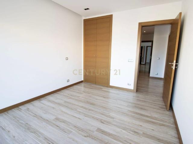 Apartamento alugar em Parceiros e Azoia, Leiria