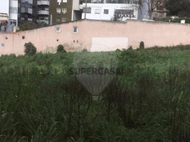 Terreno venda em Lisboa