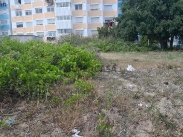 Terreno venda em Santo António Da Charneca, Setúbal