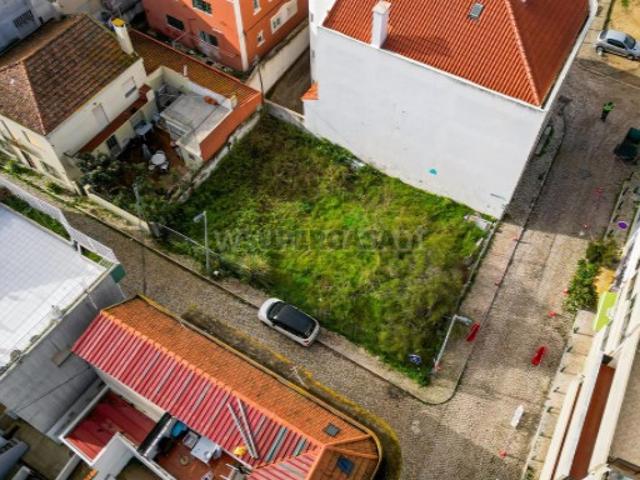 Terreno venda em Almada, Setúbal