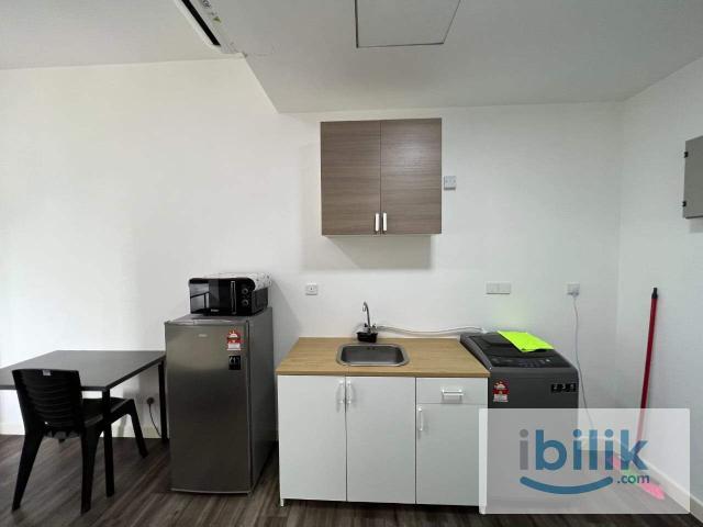 Room for rent in Petaling, Alam Impian