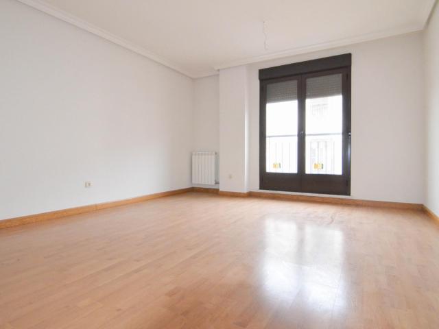 Piso en venta en La Fuente De San Esteban