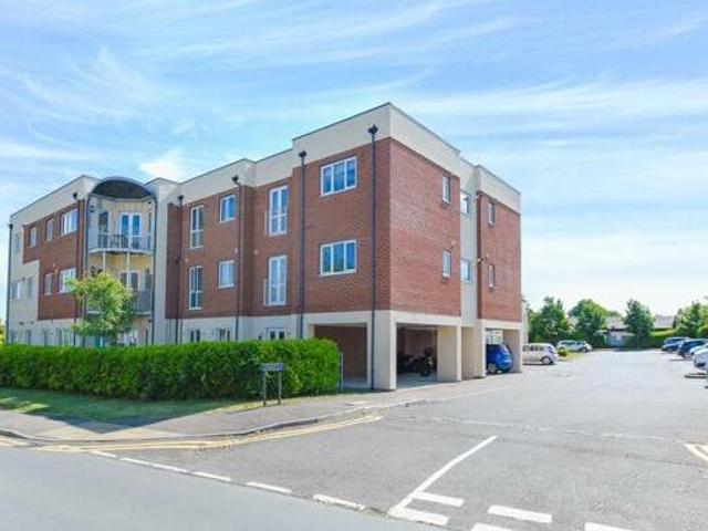 House for sale in Slough