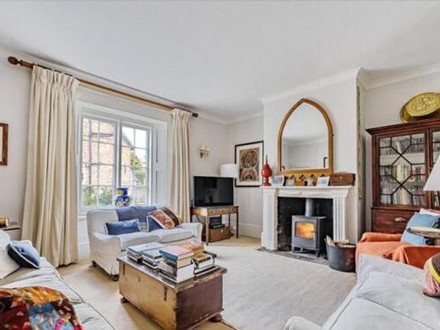 House for sale in Devizes, Wiltshire