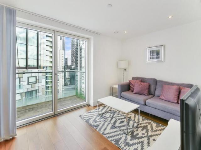 Studio for rent in Isle Of Dogs, Greater London