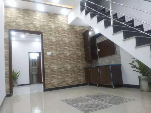 House for sale in اعوان ٹاؤن, لاہور