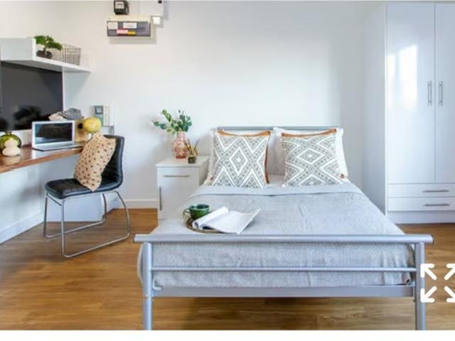 Studio for rent in Jewellery Quarter, Isle Of Man