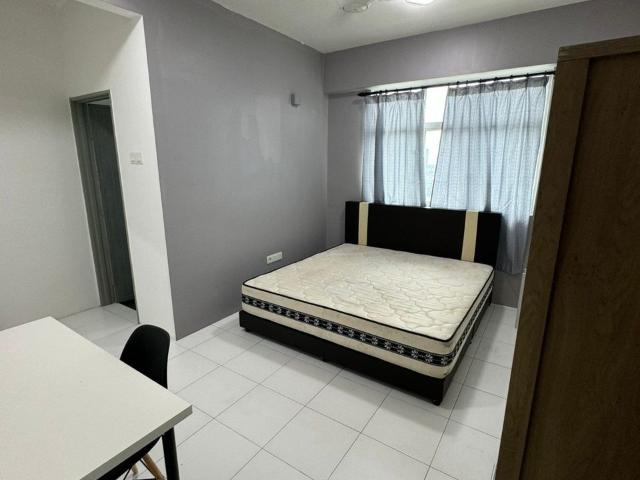 Room for rent in Wellesley, Penang