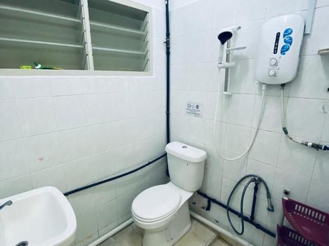 Room for rent in Petaling, Damansara Damai