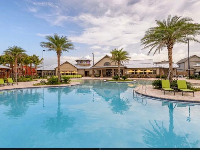 Room for rent in University, Florida