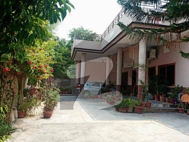 House for sale in Gujrat, Islamabad Capital Territory