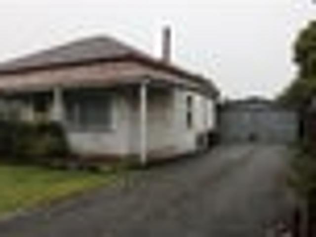 House for sale in Chaslands, Canterbury