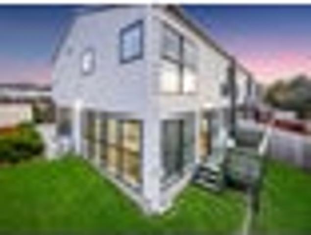 Townhouse for sale in Manurewa