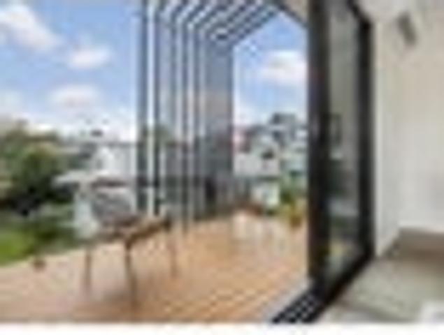 Townhouse for sale in Mount Wellington