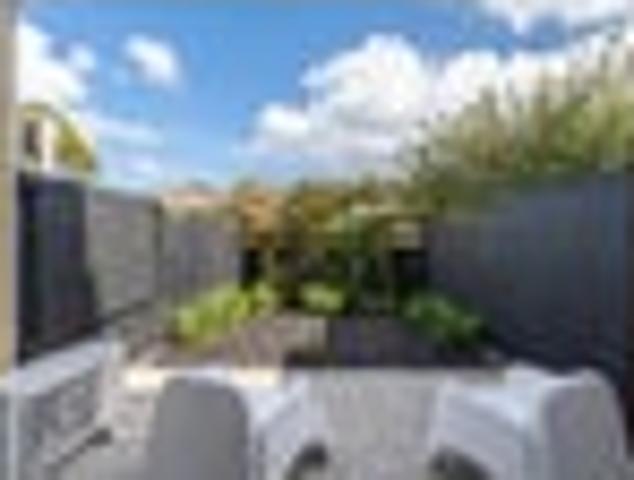 Townhouse for sale in Howick, Oroua County
