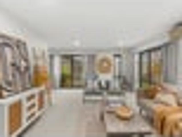 House for sale in Chaslands, Canterbury