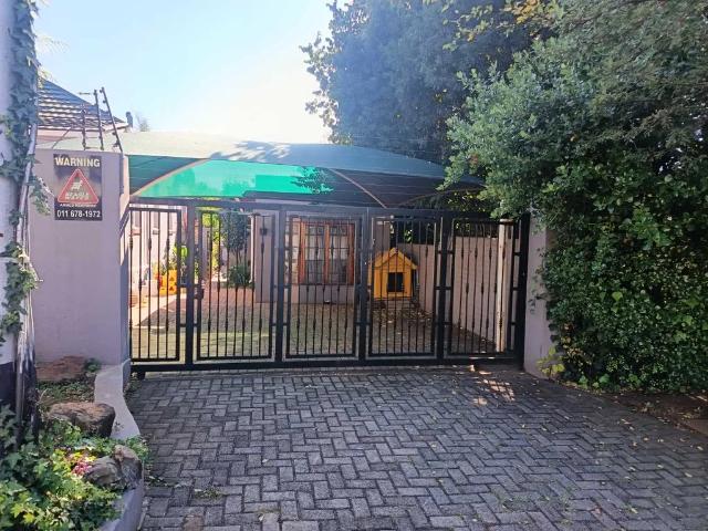 Townhouse for sale in Johannesburg