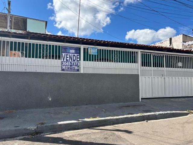 Casa venda em Região Geográfica Imediata do Distrito Federal, Região Integrada de Desenvolvimento do Distrito Federal e Entorno