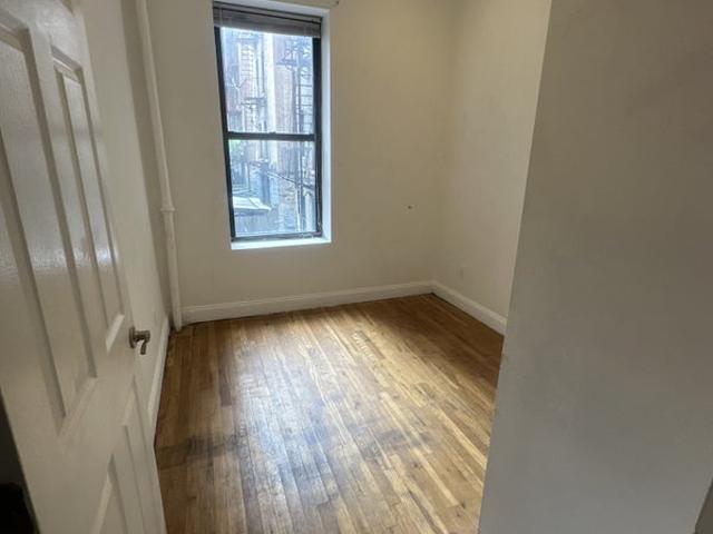 Room for rent in Arverne, New York