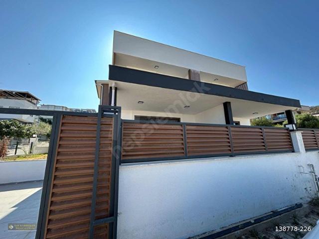 Seferihisar, İzmir içerisinde satılık Villa
