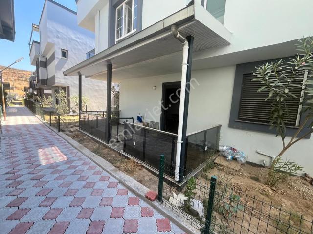 Payamlı Mahallesi, Seferihisar içerisinde satılık Villa