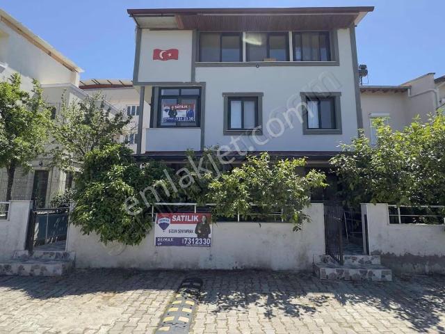 Seferihisar, İzmir içerisinde satılık Villa