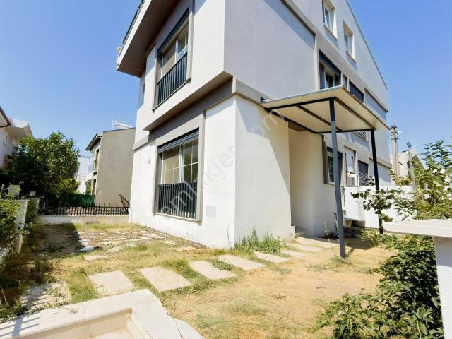 Urla, İzmir içerisinde kiralık Villa