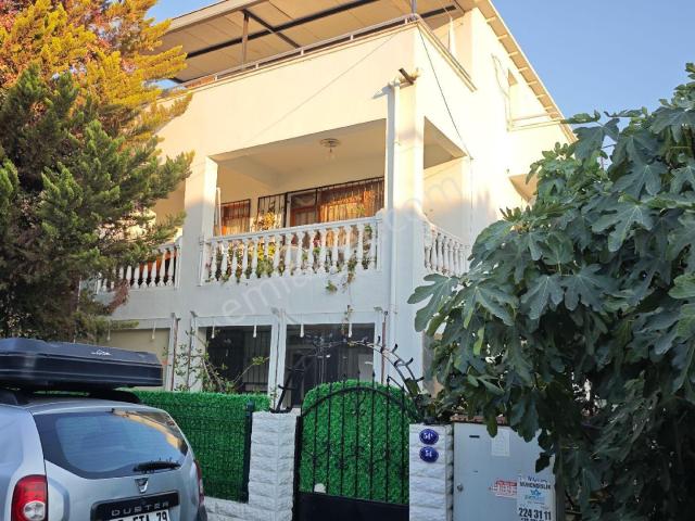 Urla, İzmir içerisinde satılık Bina