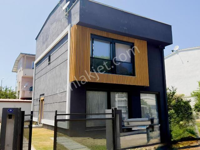 Urla, İzmir içerisinde satılık Villa
