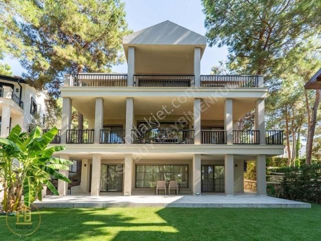 Kalabak Mahallesi, Urla içerisinde satılık Villa