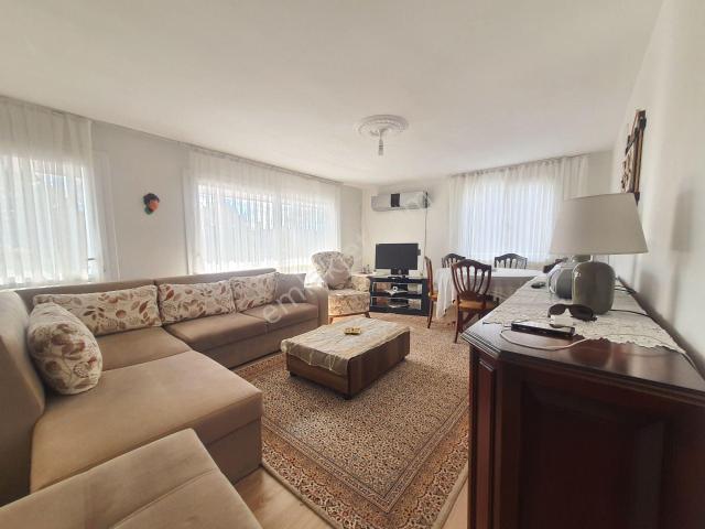 Urla, İzmir içerisinde kiralık mülk