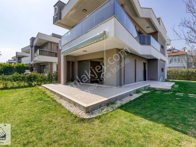 Urla, İzmir içerisinde satılık Villa