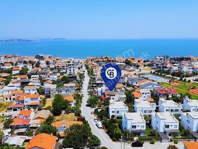 Atatürk Mahallesi, Urla içerisinde satılık Villa