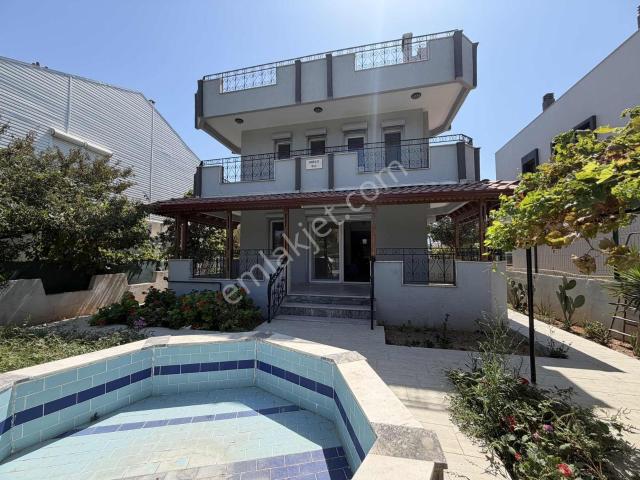 Urla, İzmir içerisinde kiralık Villa