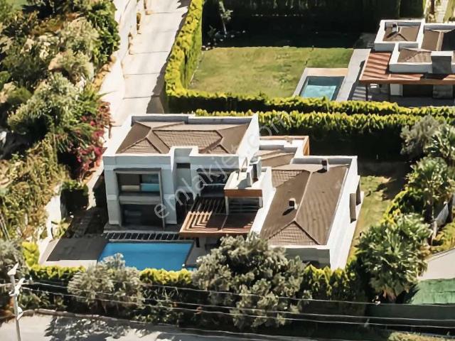 Urla, İzmir içerisinde satılık Villa