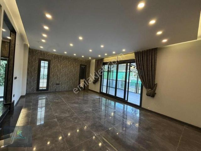 Çamlıçay Mahallesi, Urla içerisinde kiralık Villa