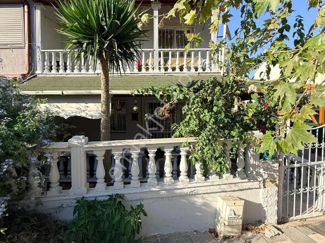 Urla, İzmir içerisinde satılık Villa