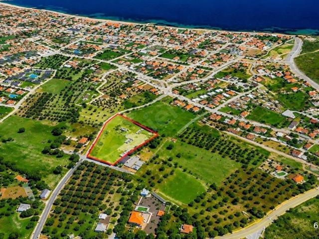 Denizli Mahallesi, Urla içerisinde satılık Arsa