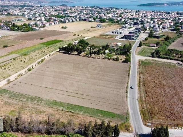 Atatürk Mahallesi, Urla içerisinde satılık Arsa