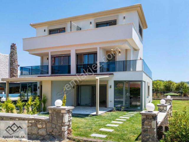 Urla, İzmir içerisinde satılık Villa