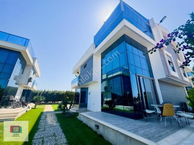 Urla, İzmir içerisinde satılık Villa