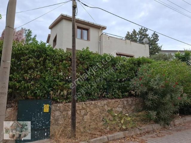Kalabak Mahallesi, Urla içerisinde satılık Villa