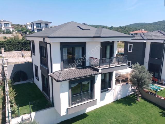 Urla, İzmir içerisinde satılık Villa