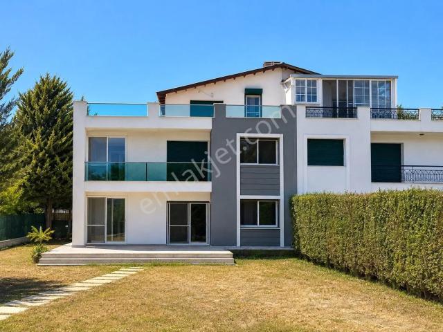 Urla, İzmir içerisinde kiralık Villa