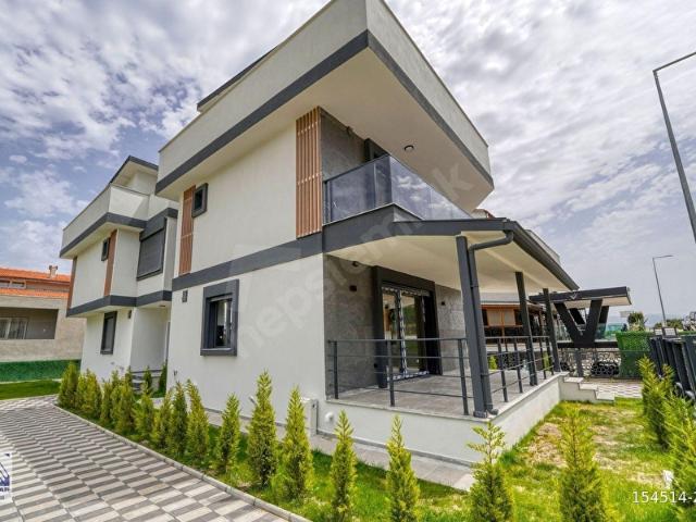 Urla, İzmir içerisinde satılık Villa